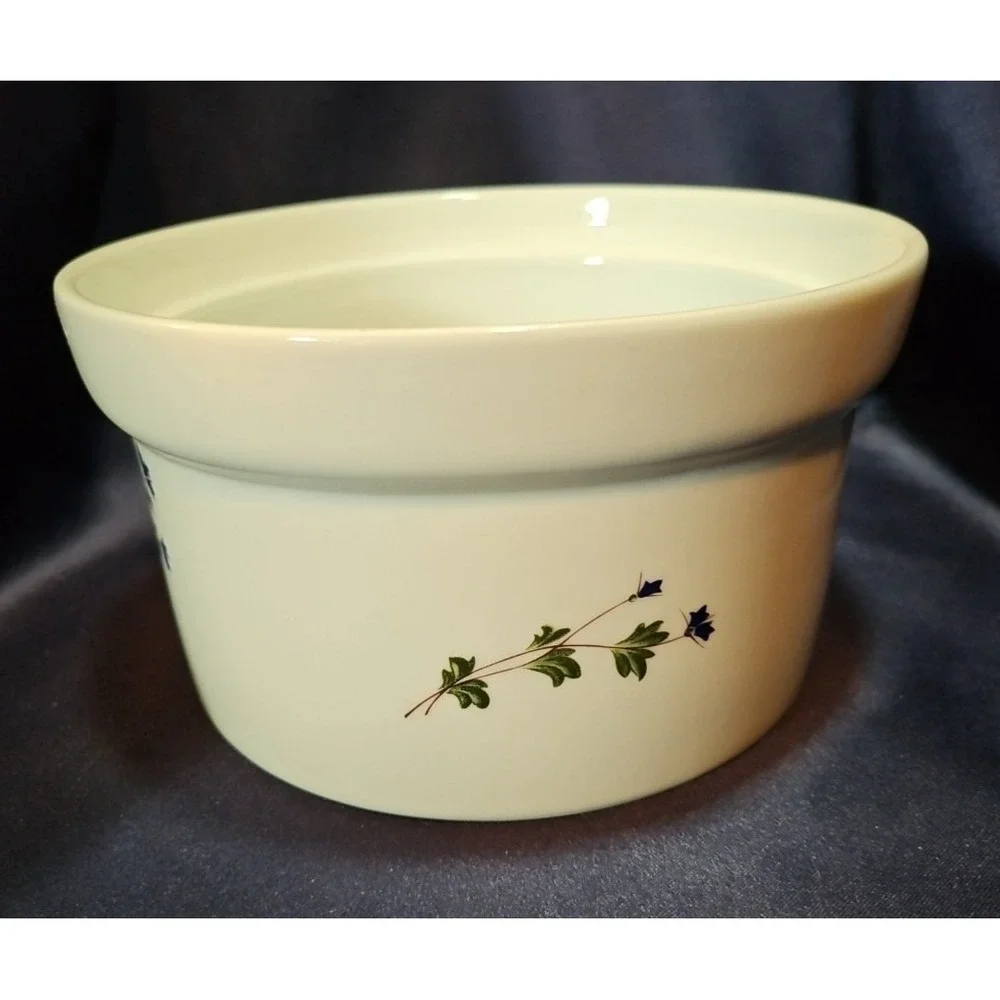 BIA Cordon Bleu Casserole Dish Hand-Decorated USA